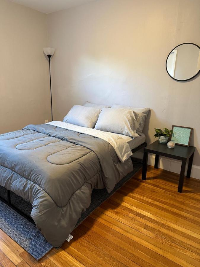 *Cozy, Convenient Boston. Indulge, You Deserve It* Luaran gambar